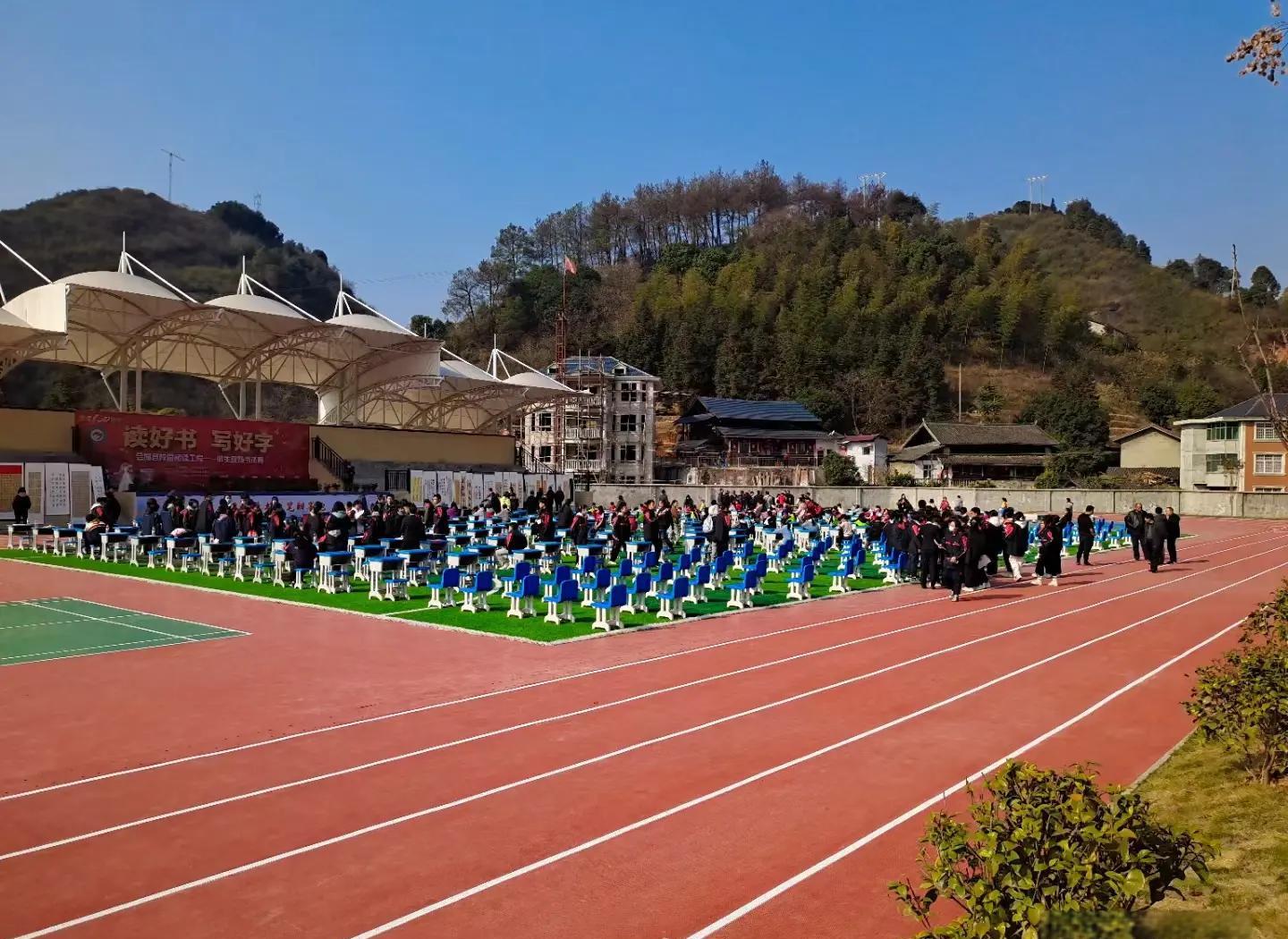 娄底市硅PU学校塑胶跑道 - 一站式服务
